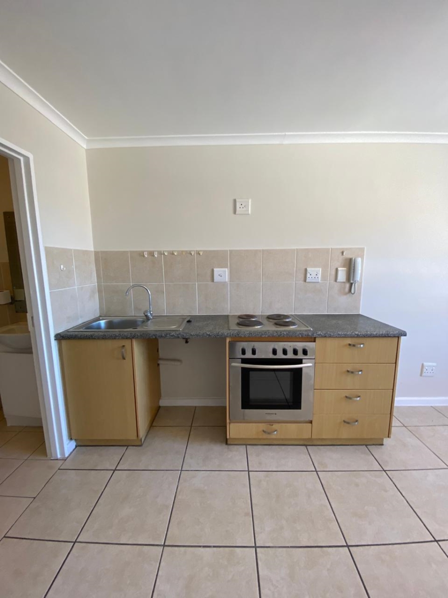 To Let 1 Bedroom Property for Rent in Salt River Western Cape